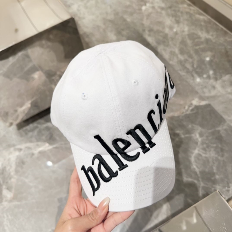 BALENCIAGA